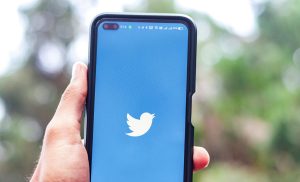 The Influence of Social Media on Jury Decisions