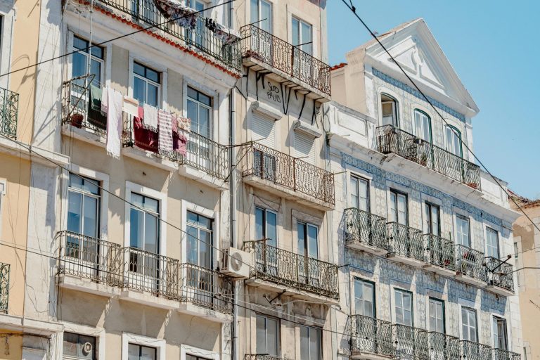 Laundry Centers Designed for Small Apartments