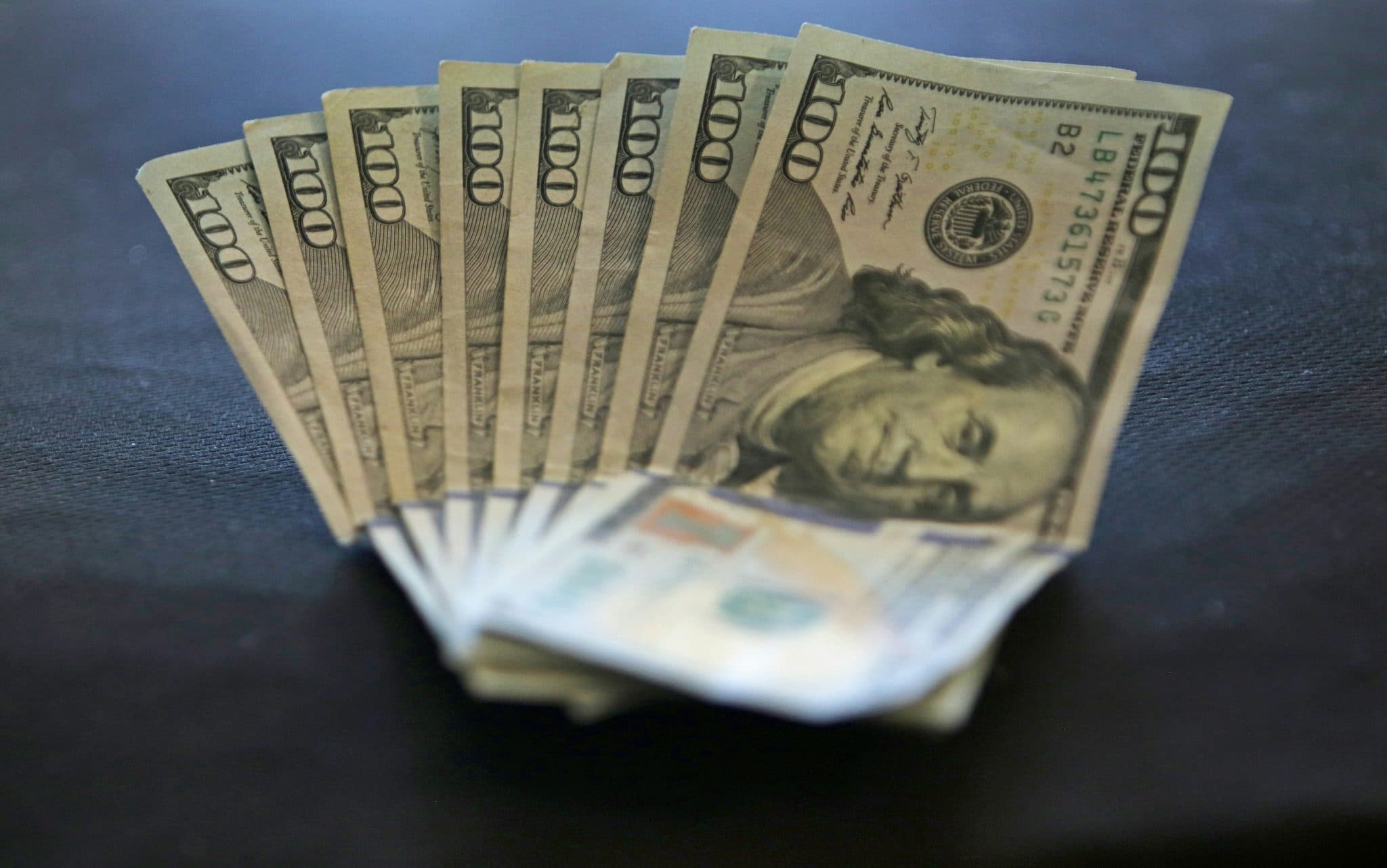 Economic Benefits Saving Money Through Large Purchases